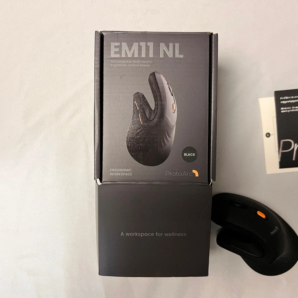 ProtoArc EM11 NL Rechargeable Multi-Device Ergonomic Vertical Mouse Black‎